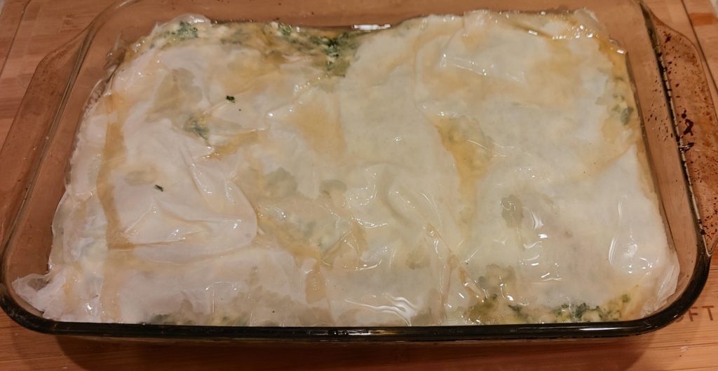 Completed cheesy spinach phyllo pie