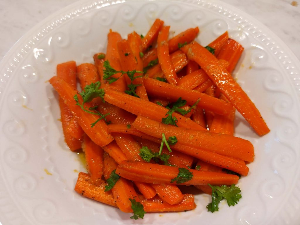 honey garlic glazed roasted carrots