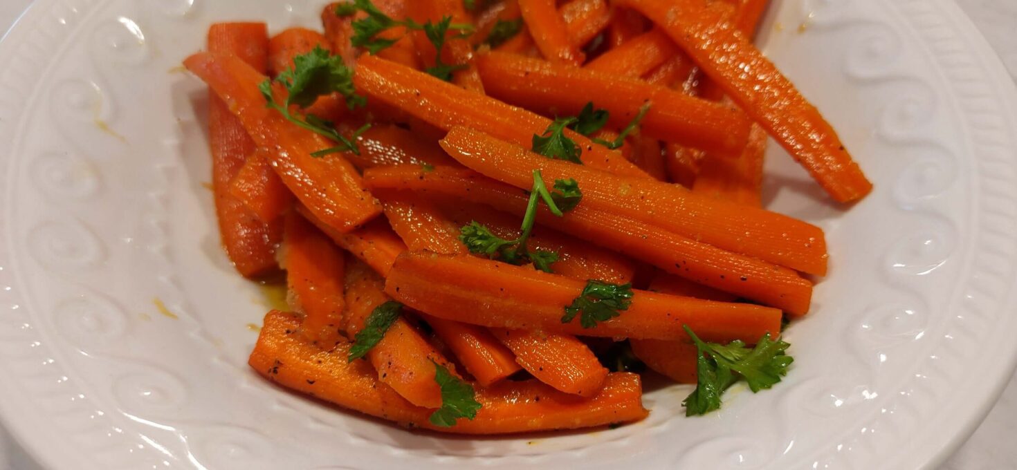 Honey Garlic Glazed Roasted Carrots