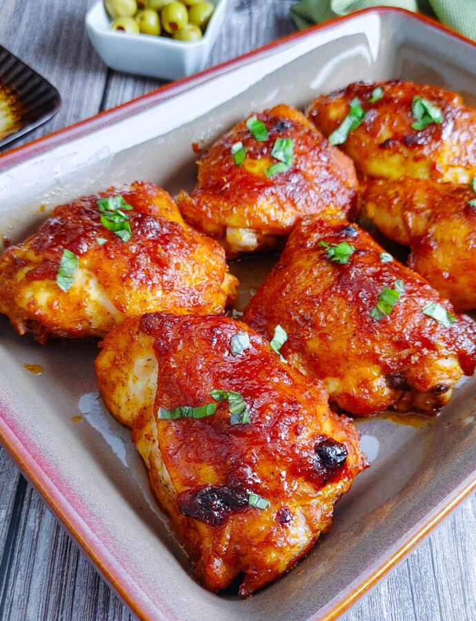 Simple Honey Garlic Glazed Chicken Thighs