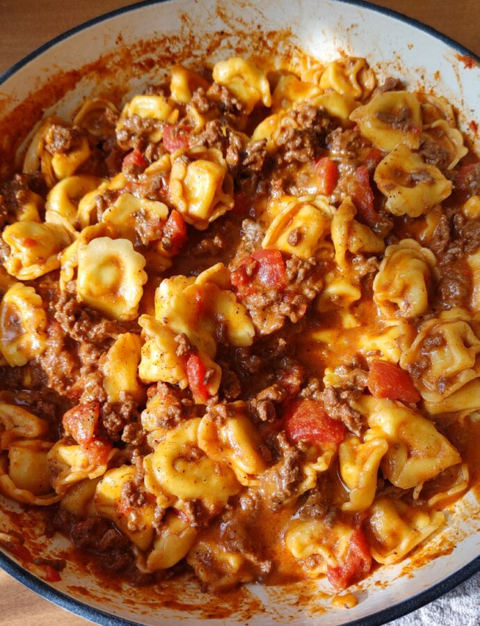 Cheesy Tortellini Pasta Skillet
