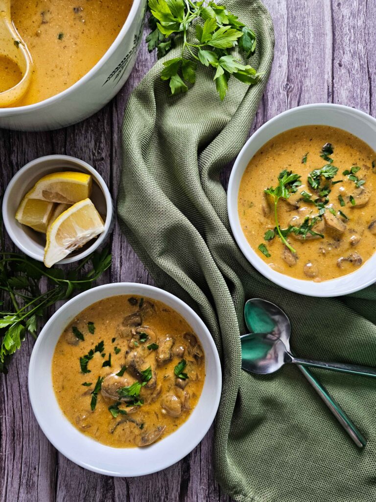 CREAMY BOWLS FOR HUNGARIAN MUSHRROM SOUP