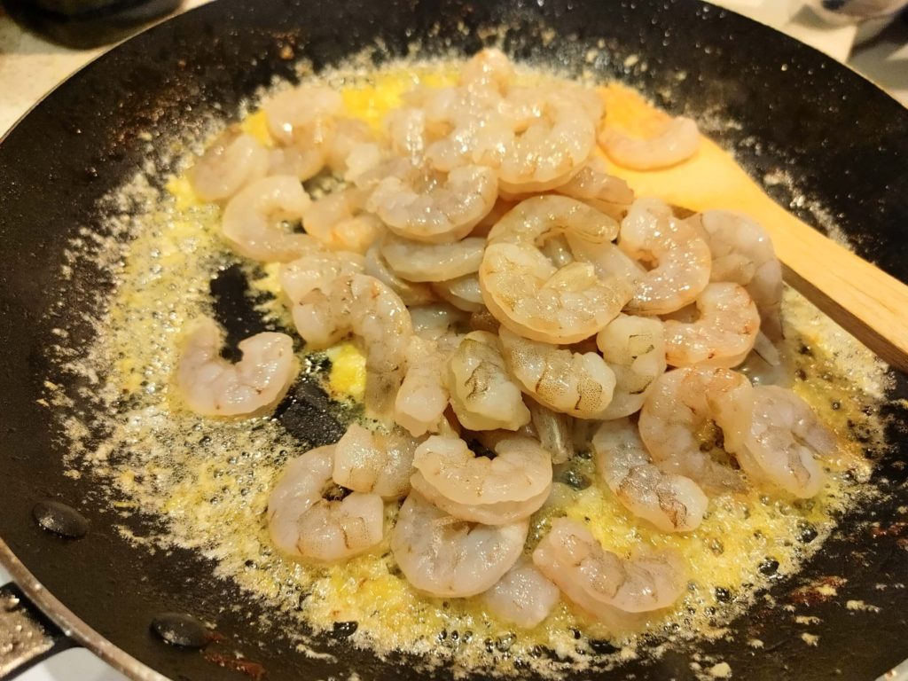 ADD SHRIMP TO THE PAN