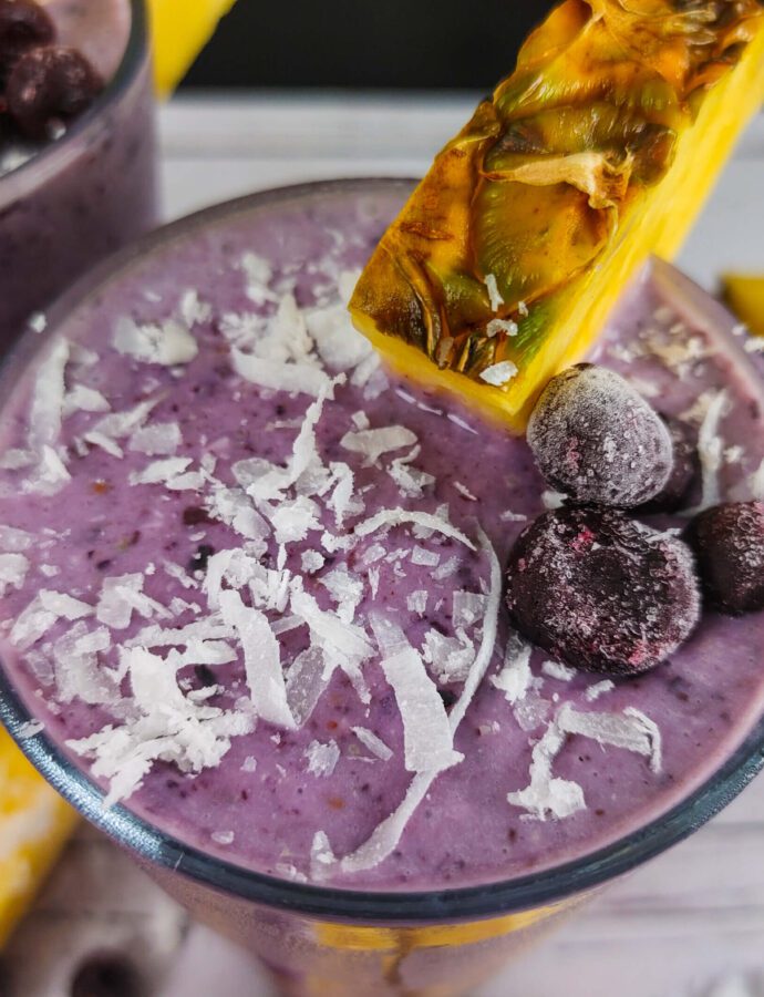 Tropical Bliss: The Ultimate Blueberry Pineapple Coconut Smoothie