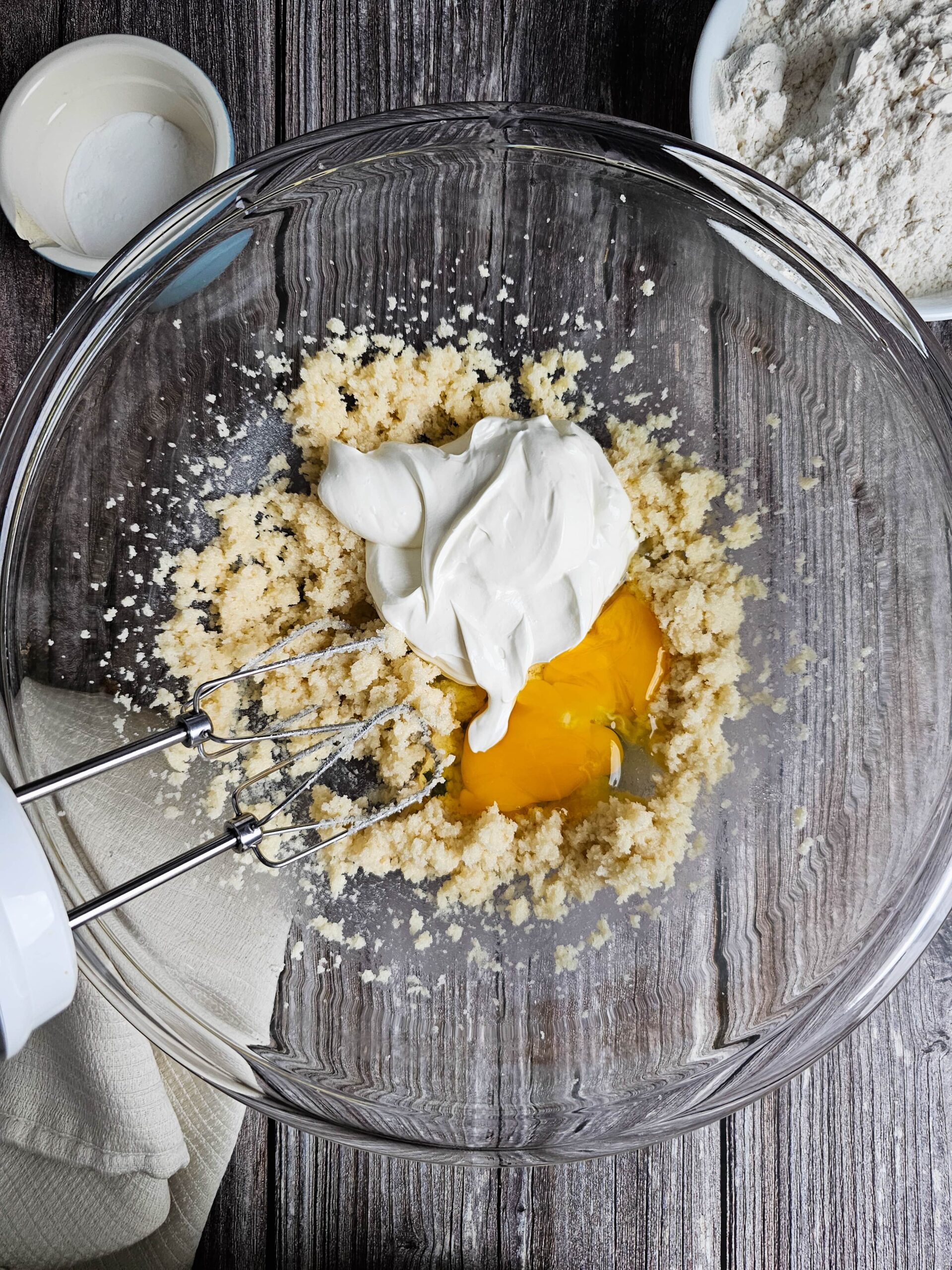 COMBINE THE WET INGREDIENTS