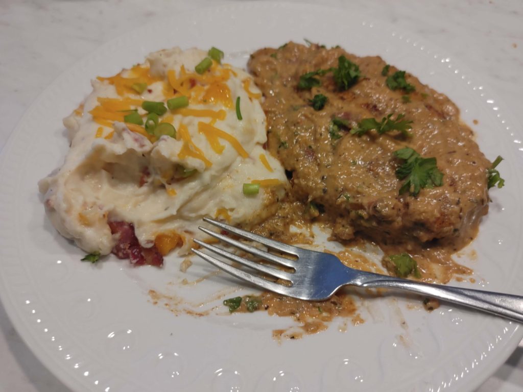 CREAMY SMOTHERED CHICKEN BREAST