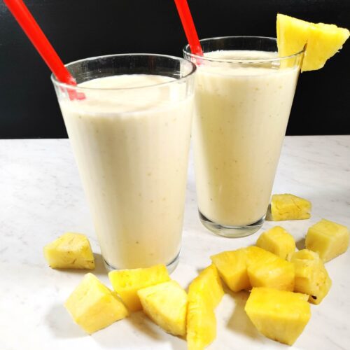 PINEAPPLE BANANA SMOOTHIE