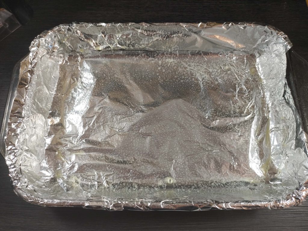 FOIL LINED BAKING DISH