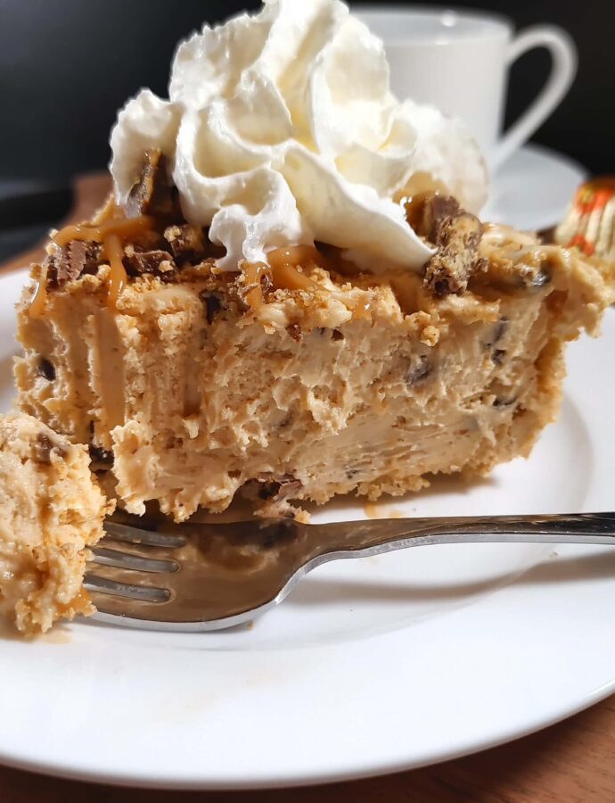 Easy Peanut Butter Chocolate Chip Pie