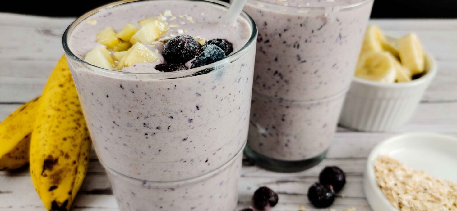Best Blueberry Almond Banana Oatmeal Smoothie for Energy