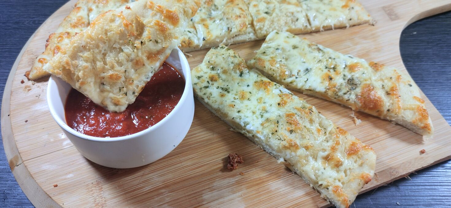 Easy Homemade Cheese Breadsticks