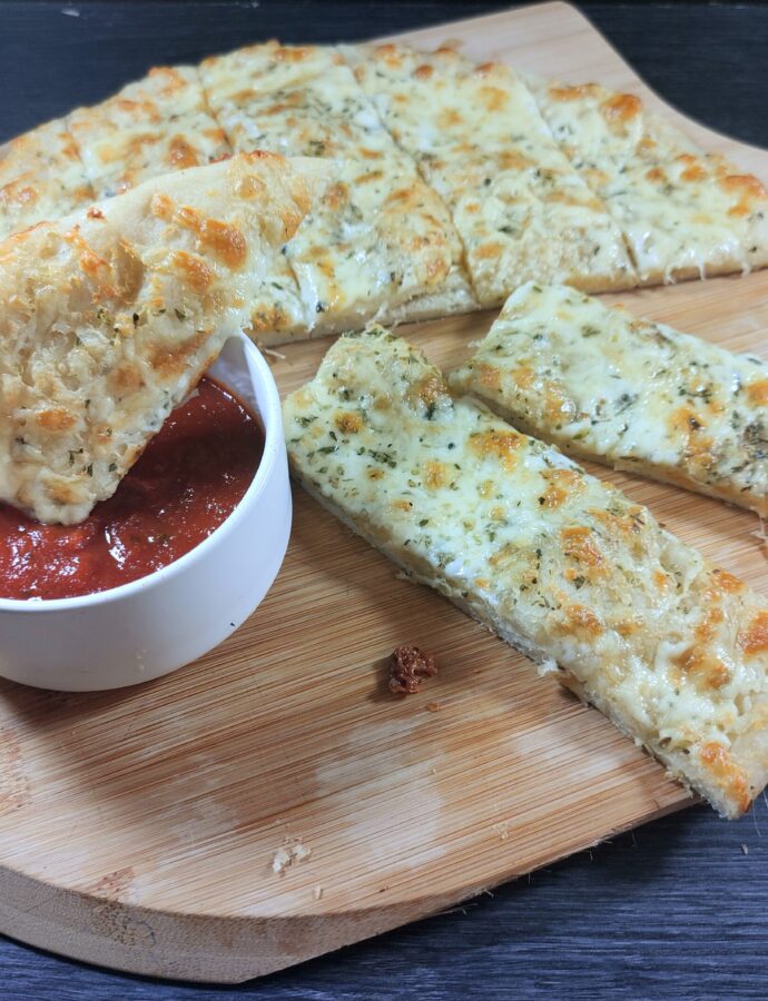 Easy Homemade Cheese Breadsticks