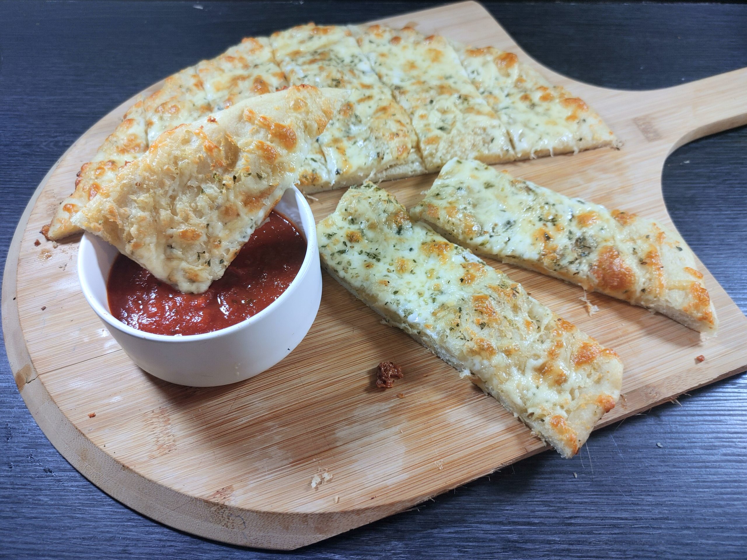 Easy Homemade Cheese Breadsticks