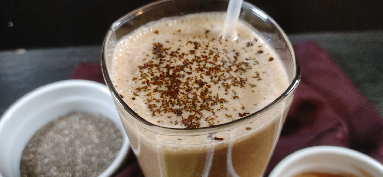 Easy Mocha Matcha Smoothie