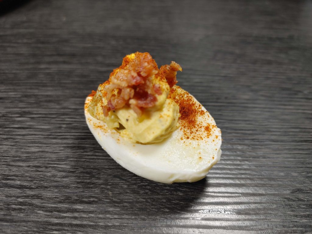 SINGLE DEVILED EGG