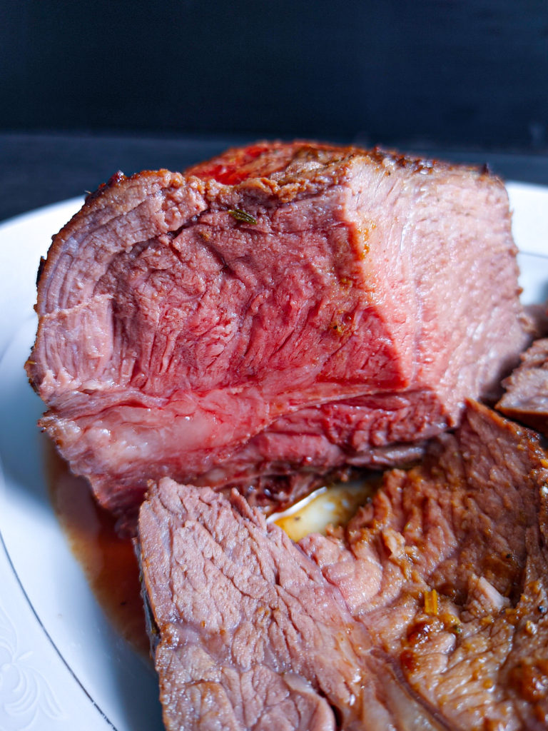 close up picture of beef sirloin roast