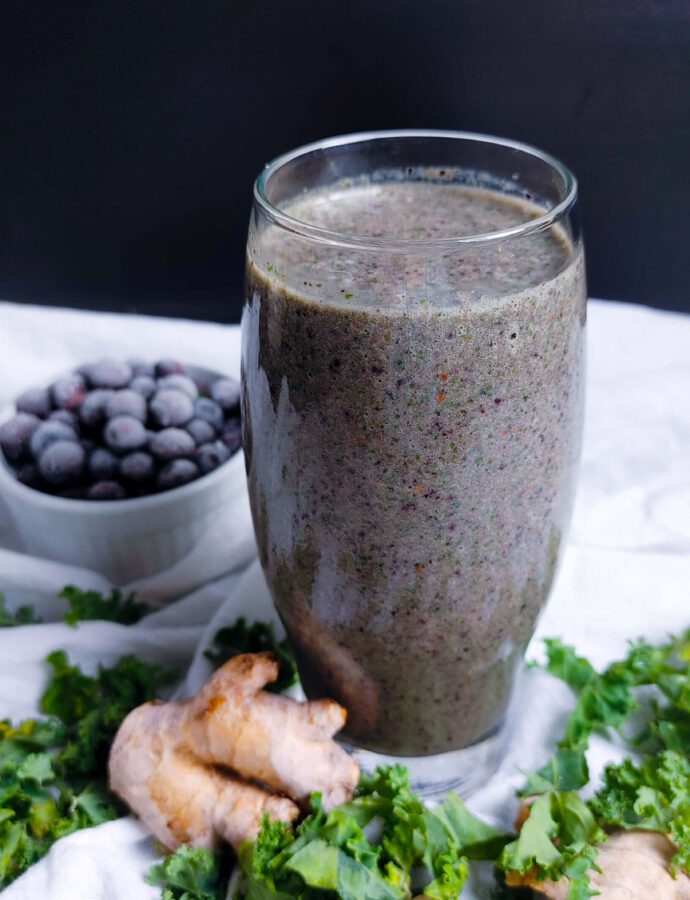 Kale Blueberry Detox Smoothie
