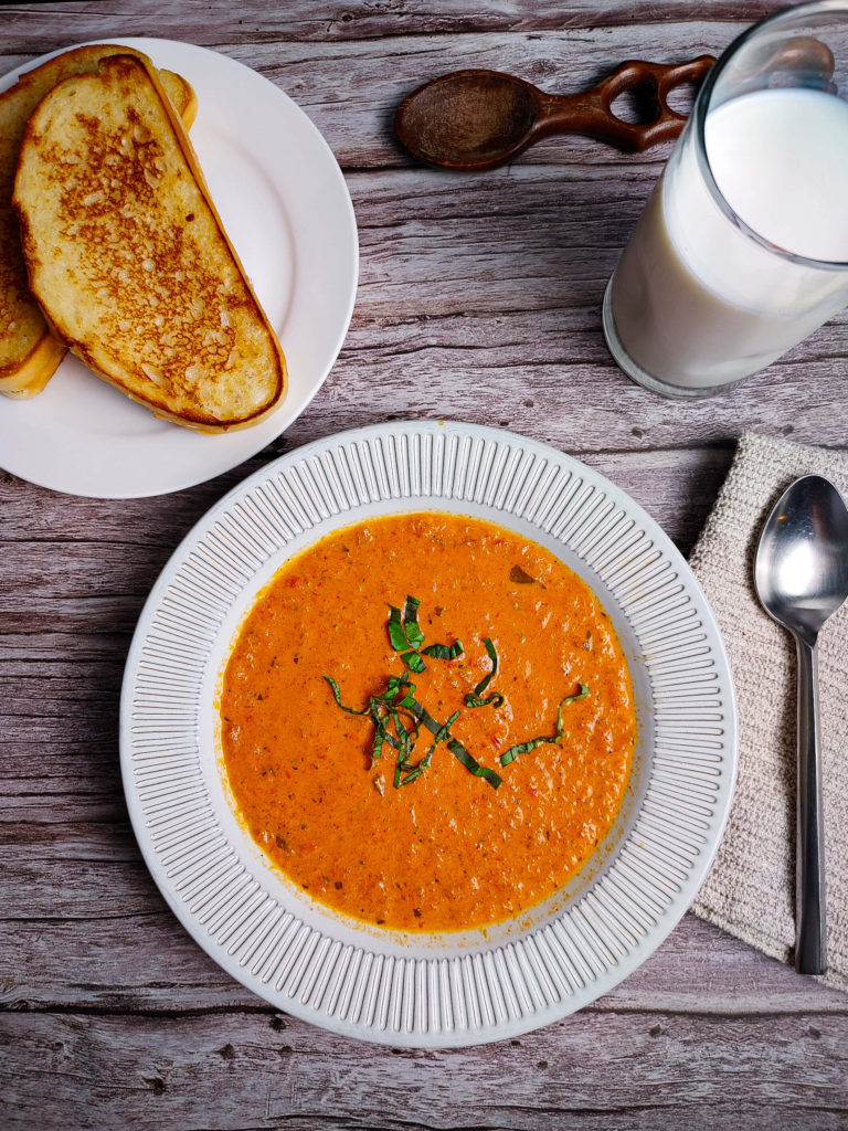 CREAMY ROASTED TOMATO BASIL SOUP