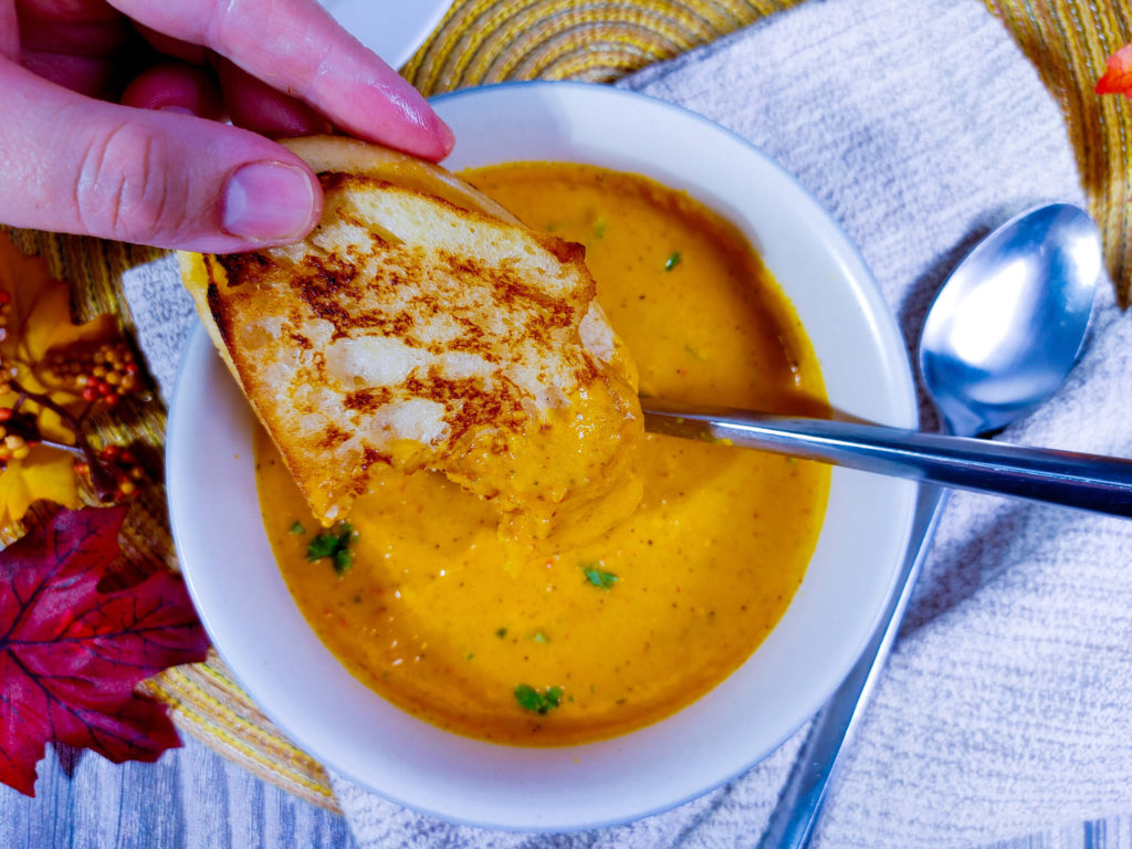 DIPPING GRILLED CHEESE SANDWICHES IN THE SOUP