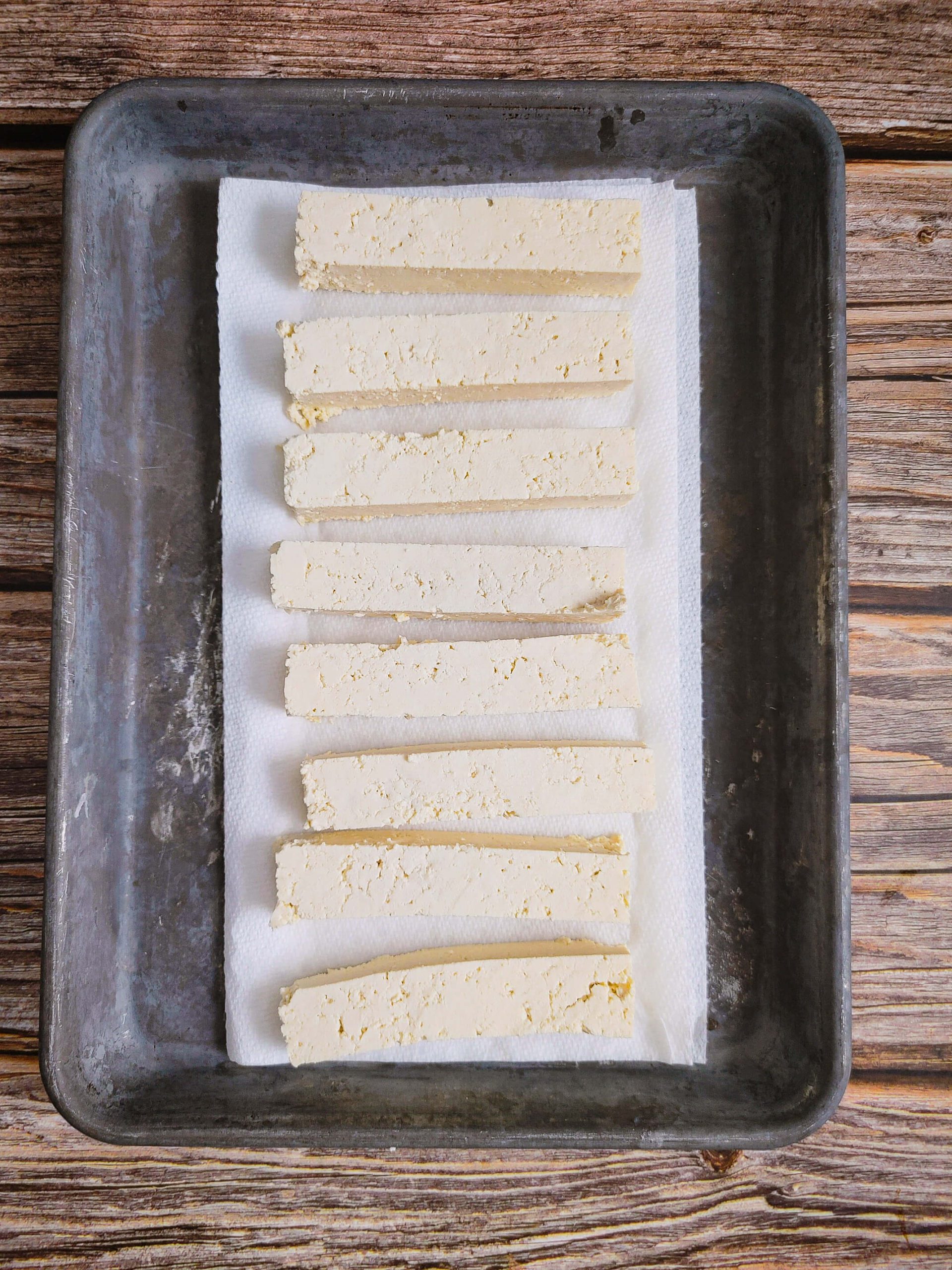 TOFU CUT AND READY TO DRAIN WATER
