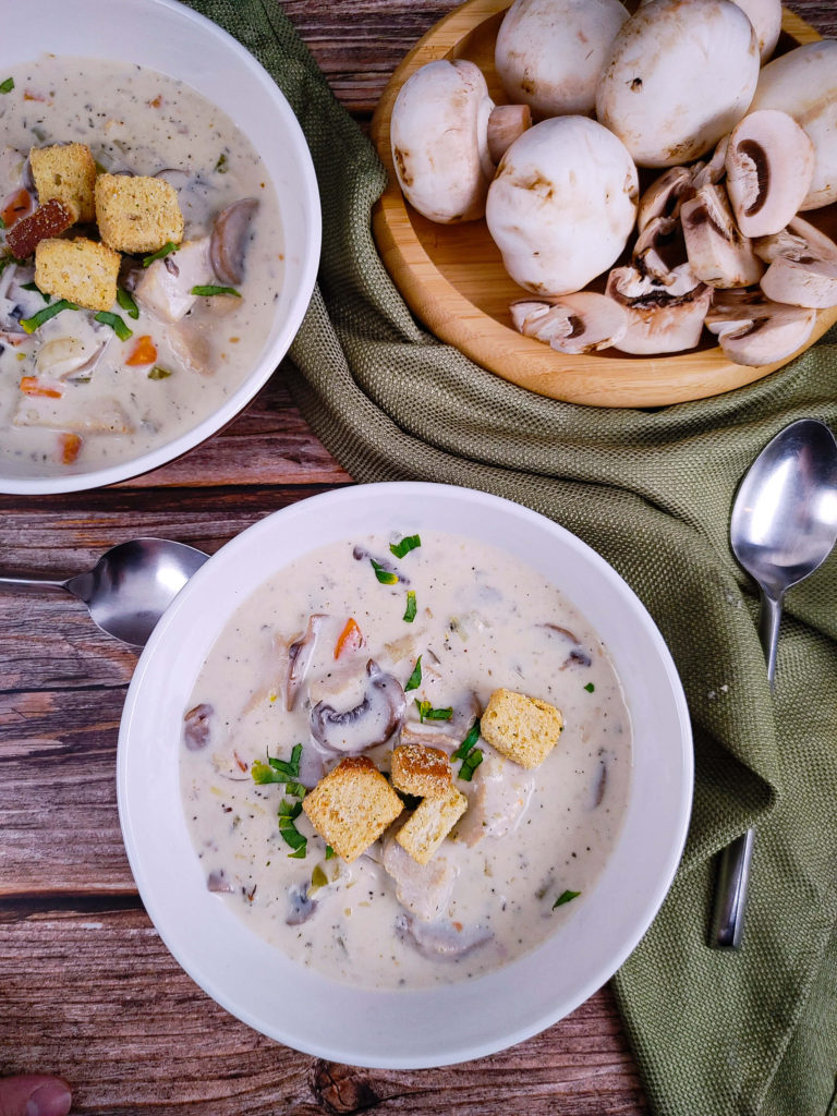 CREAMY CHICKEN MUSHROOM SOUP