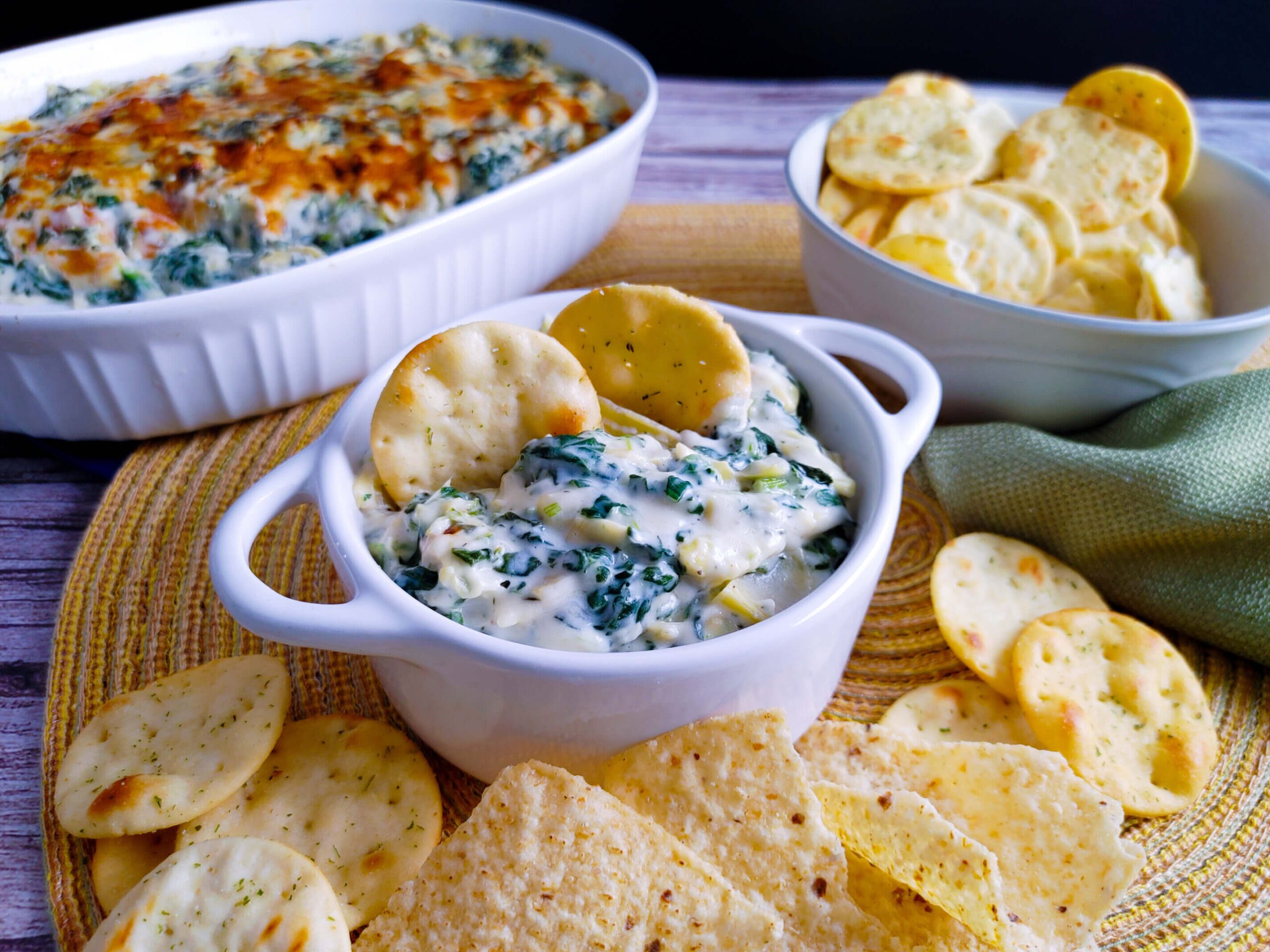 Hot Applebee’s Spinach Artichoke Dip: Copycat Recipe