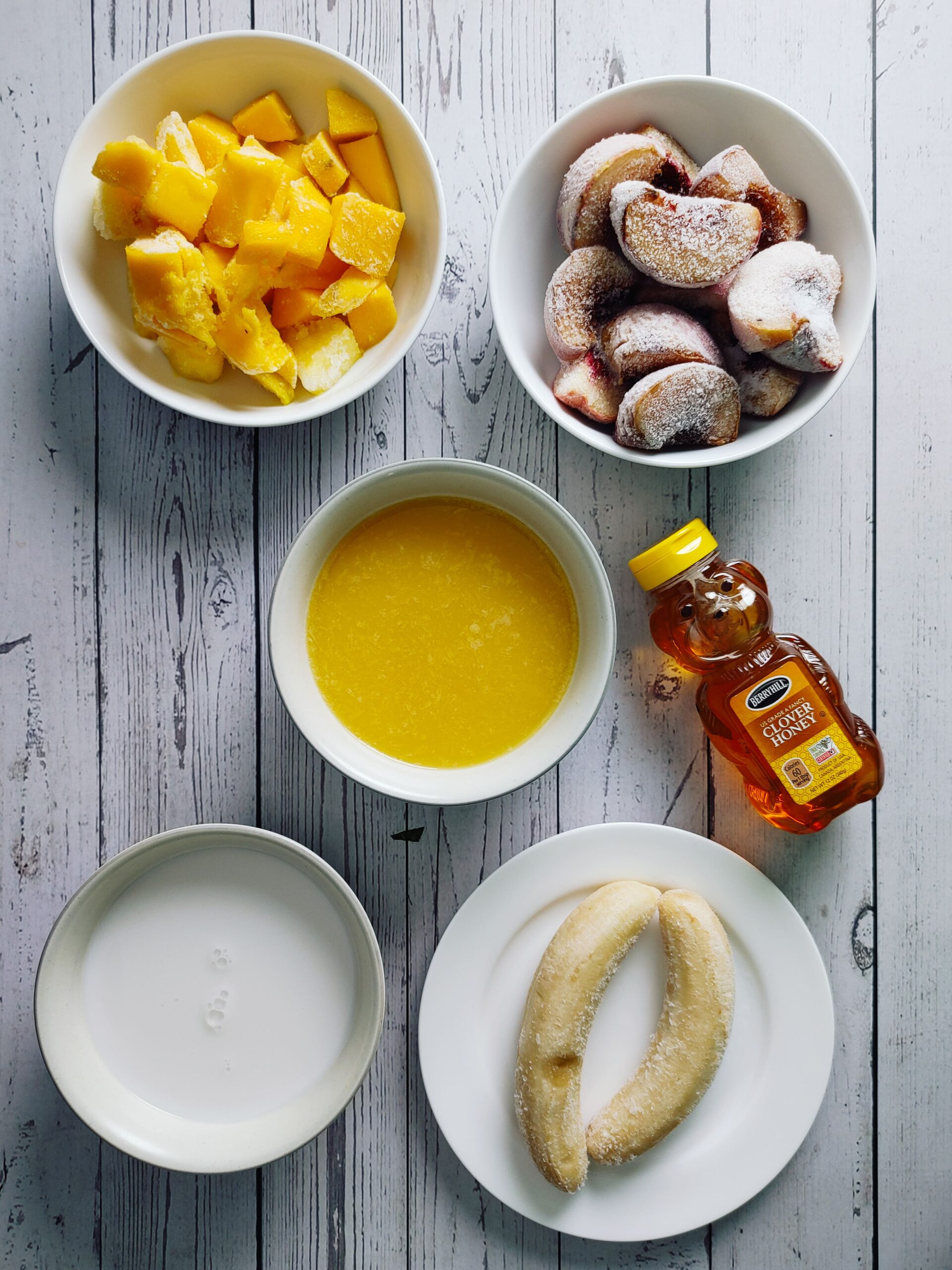 INGREDIENTS NEEDED FOR PEACH MANGO SMOOTHIE