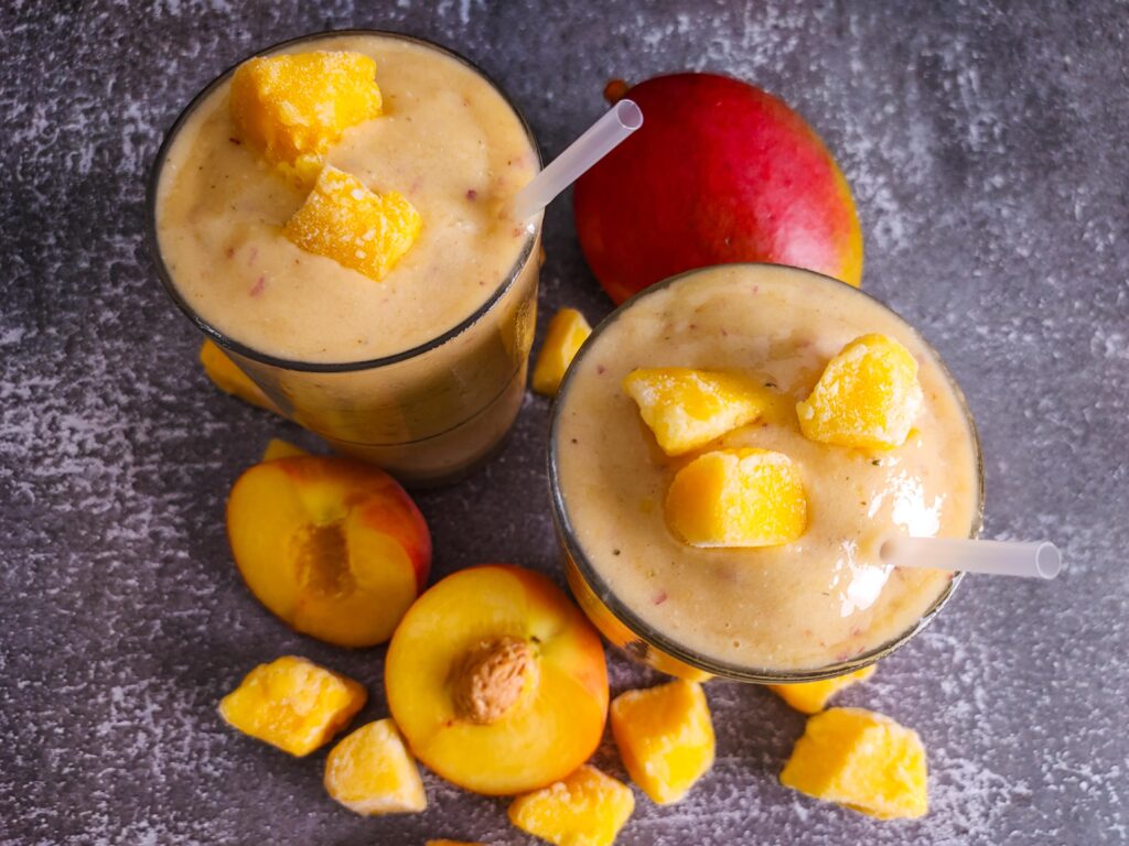 PEACH MANGO SMOOTHIE