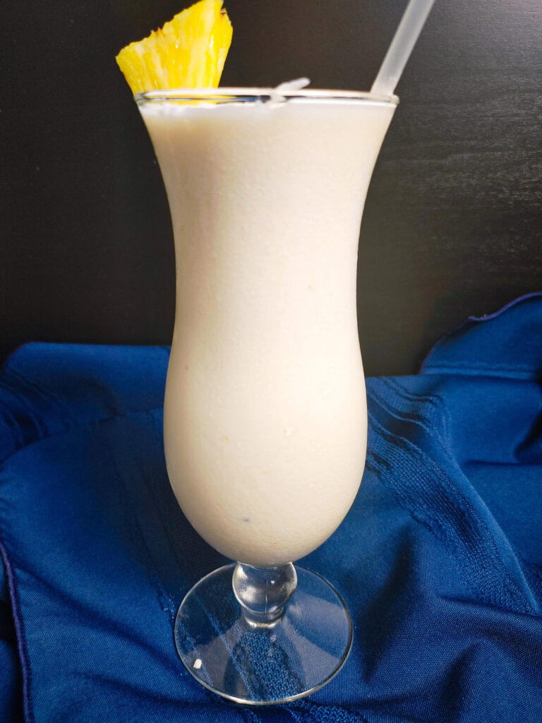 TALL HURRICANE GLASS PINEAPPLE COLADA