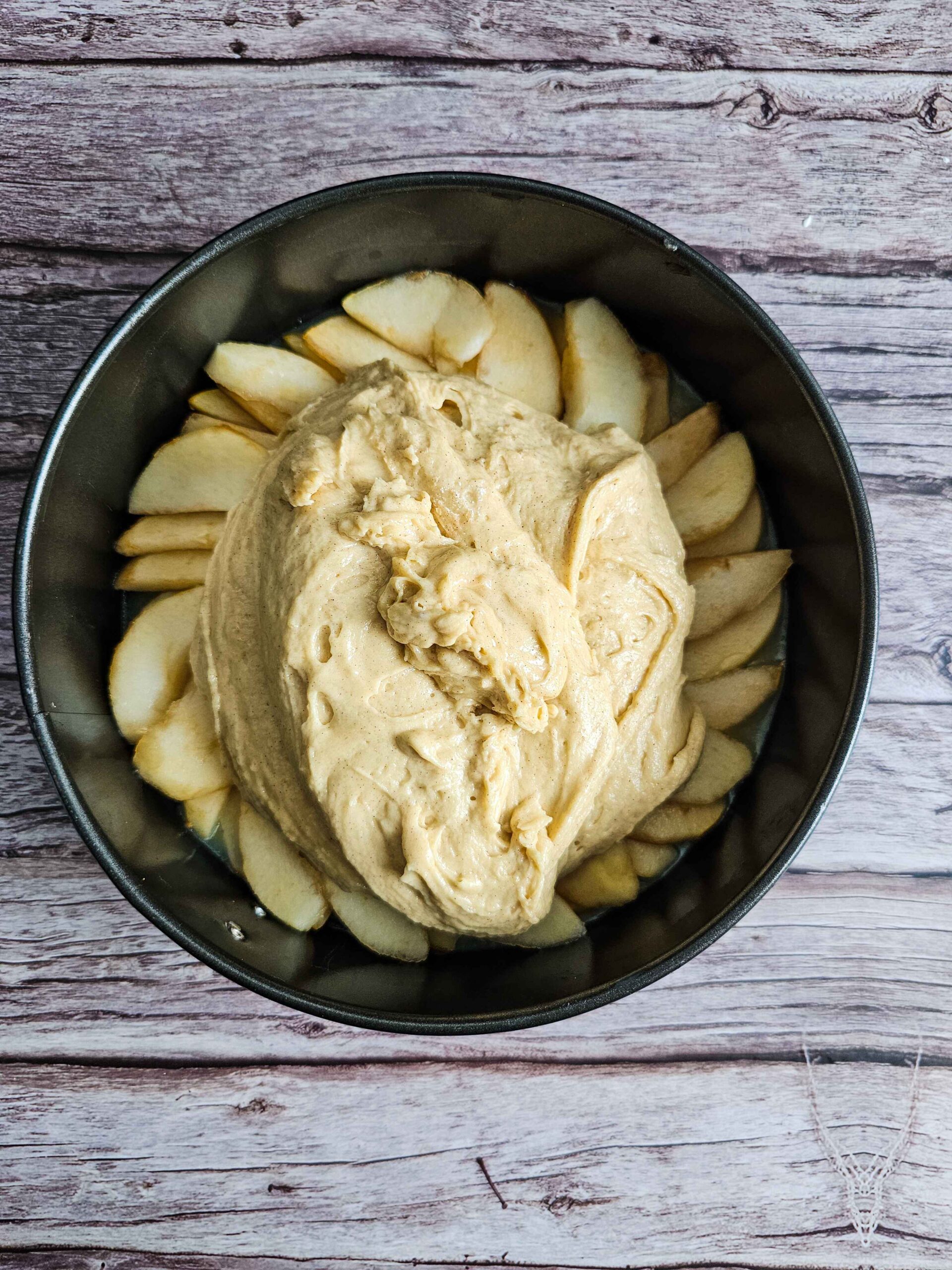 POUR THE BATTER OVER THE PEARS