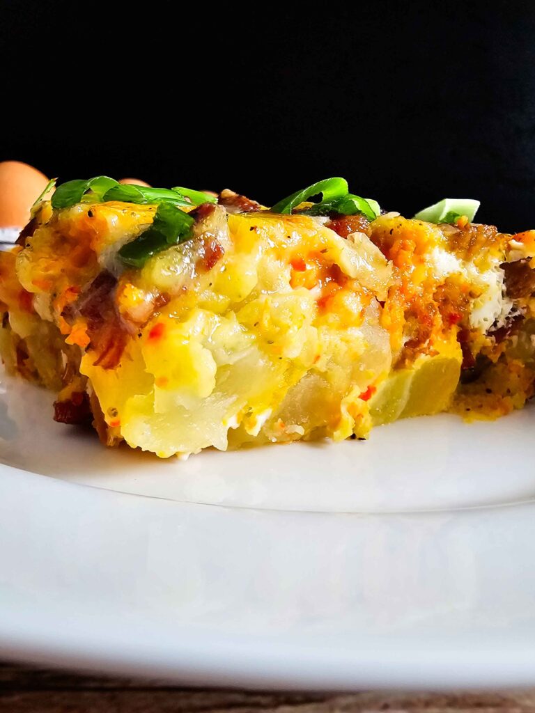 UP CLOSE SIDE PICTURE OF THE EGG POTATO CASSEROLE