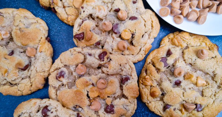 ARRANGEMENT OF CHOCOLATE CHIP BUTTERSCOTCH COOKIES