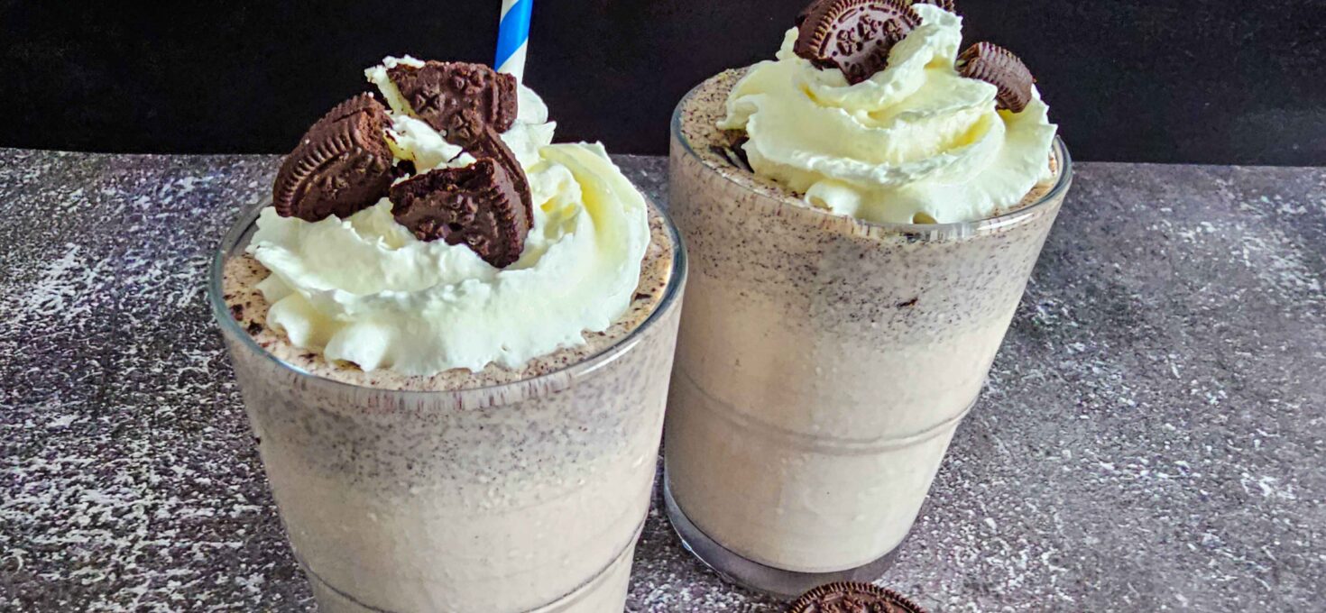 Quick and Creamy Cookies ‘n’ Cream Milkshake
