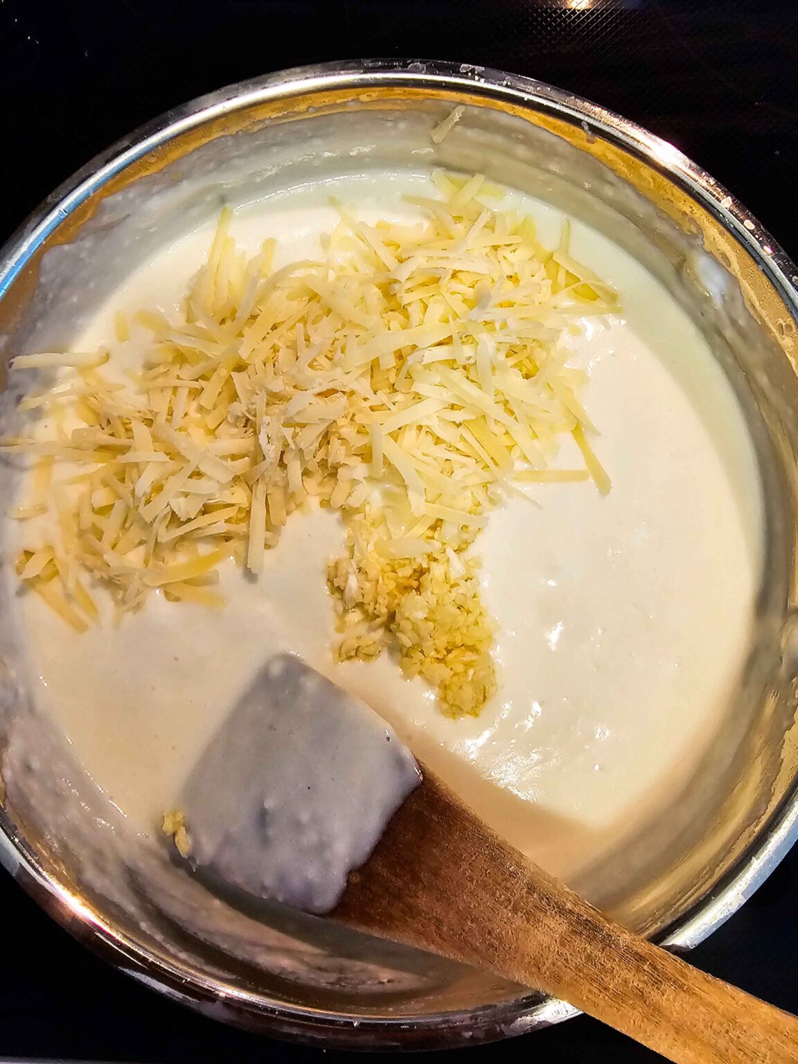 Easy Homemade Garlic White Pizza Sauce U Keep Cooking