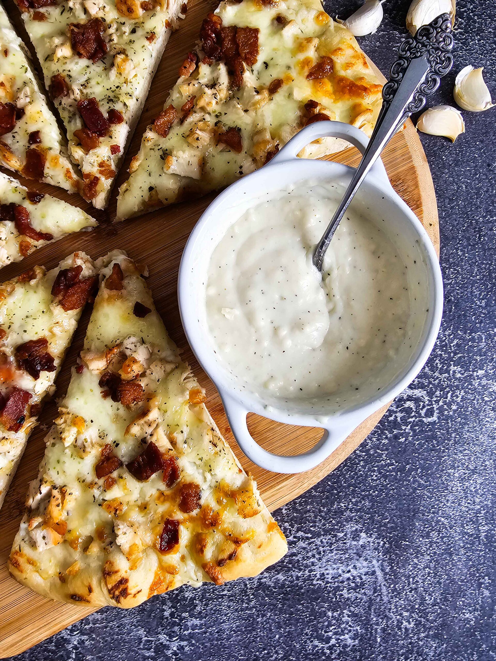 Easy Homemade Garlic White Pizza Sauce - U Keep Cooking