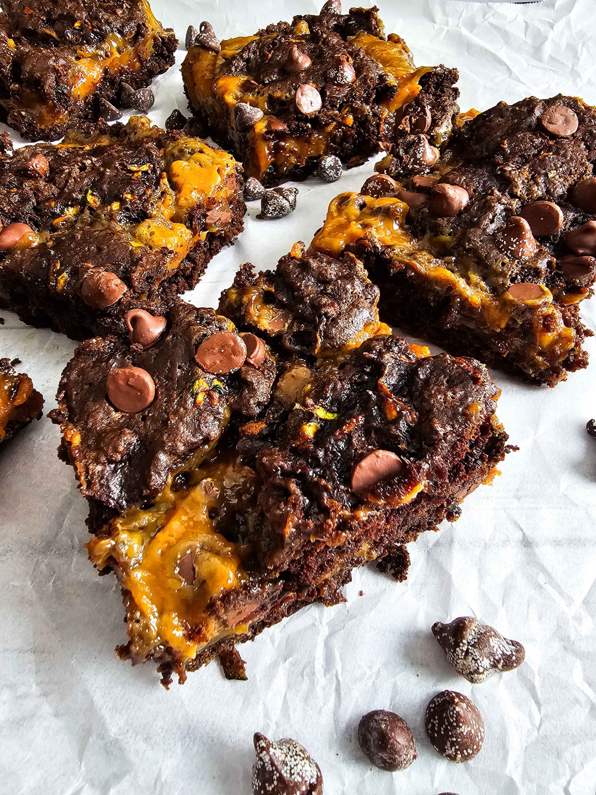 COOL CUT AND SERVE THE CARAMEL ZUCCHINI BROWNIES