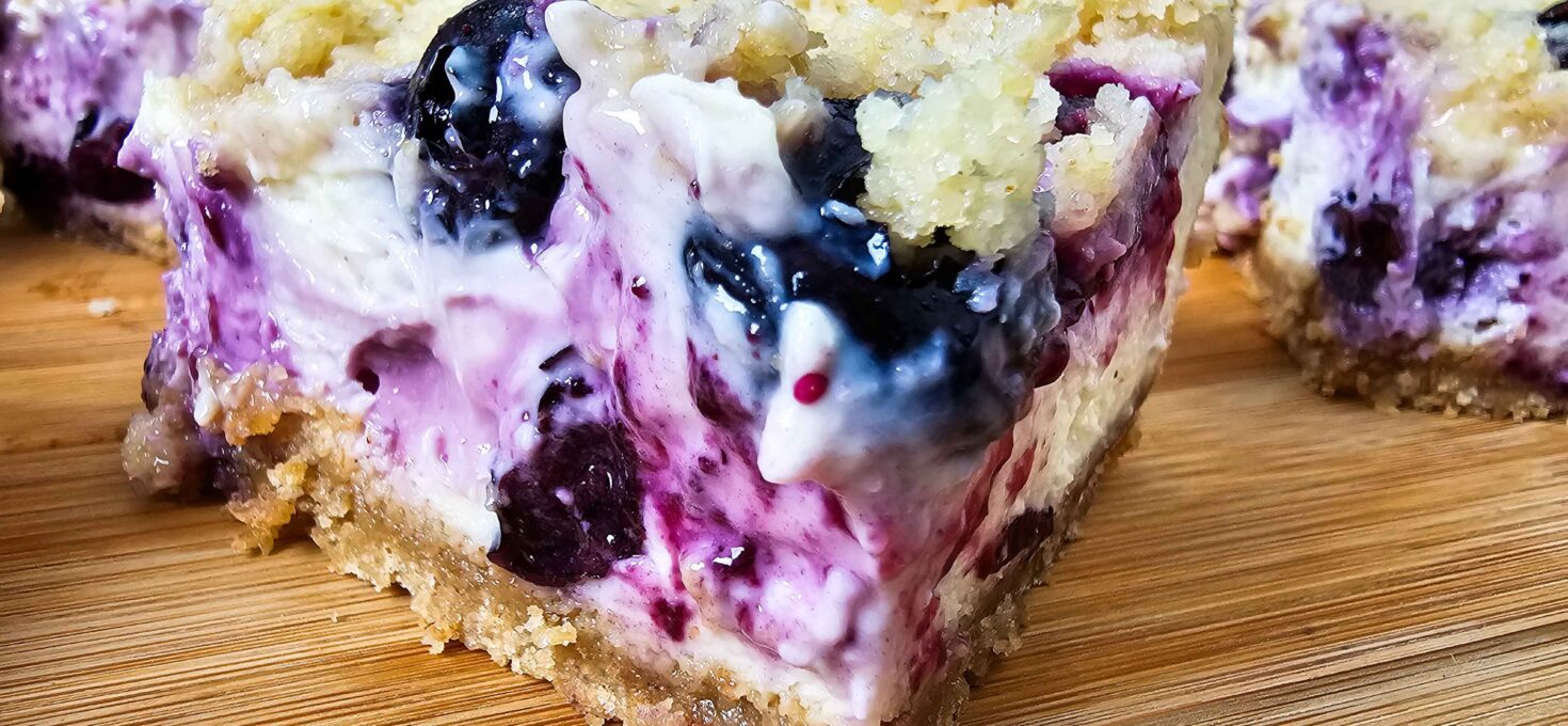Simple Blueberry Cheesecake Crumble Bars