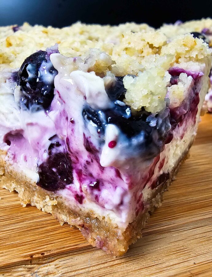 Simple Blueberry Cheesecake Crumble Bars