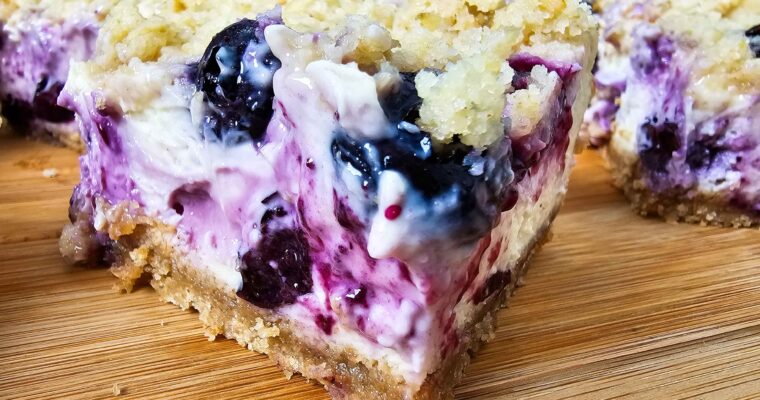 Simple Blueberry Cheesecake Crumble Bars