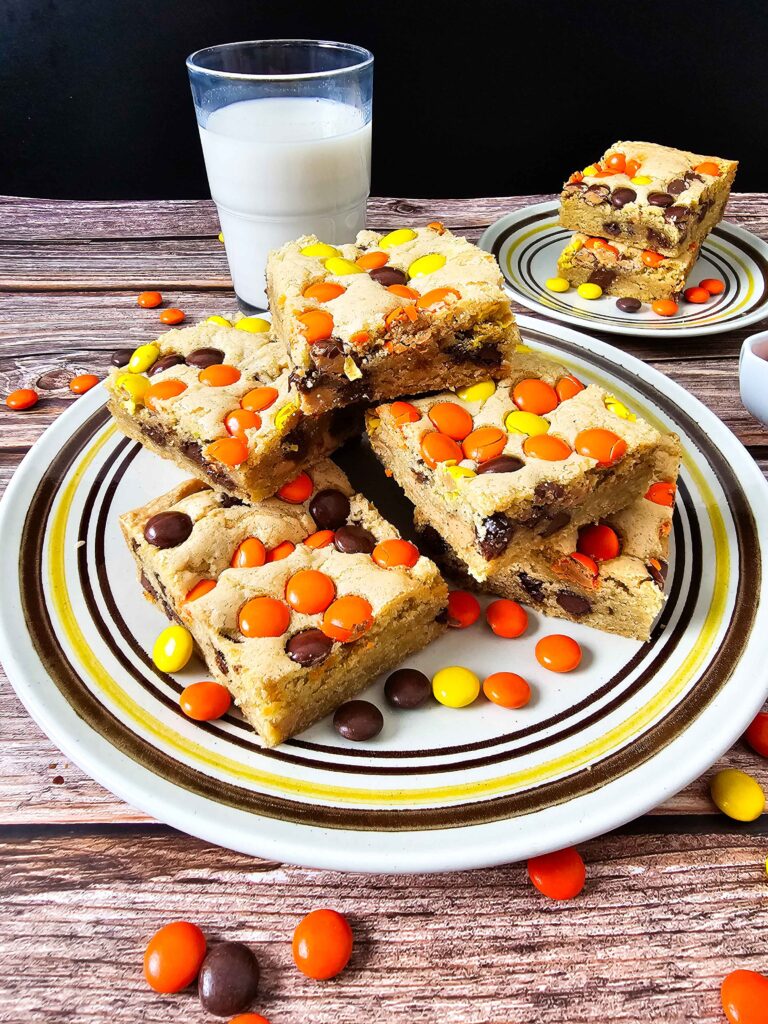 PLATE FULL OF REESE'S PEANUT BUTTER COOKIE BARS