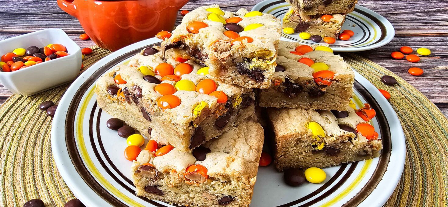 Gooey Chocolate Peanut Butter Cookie Bars