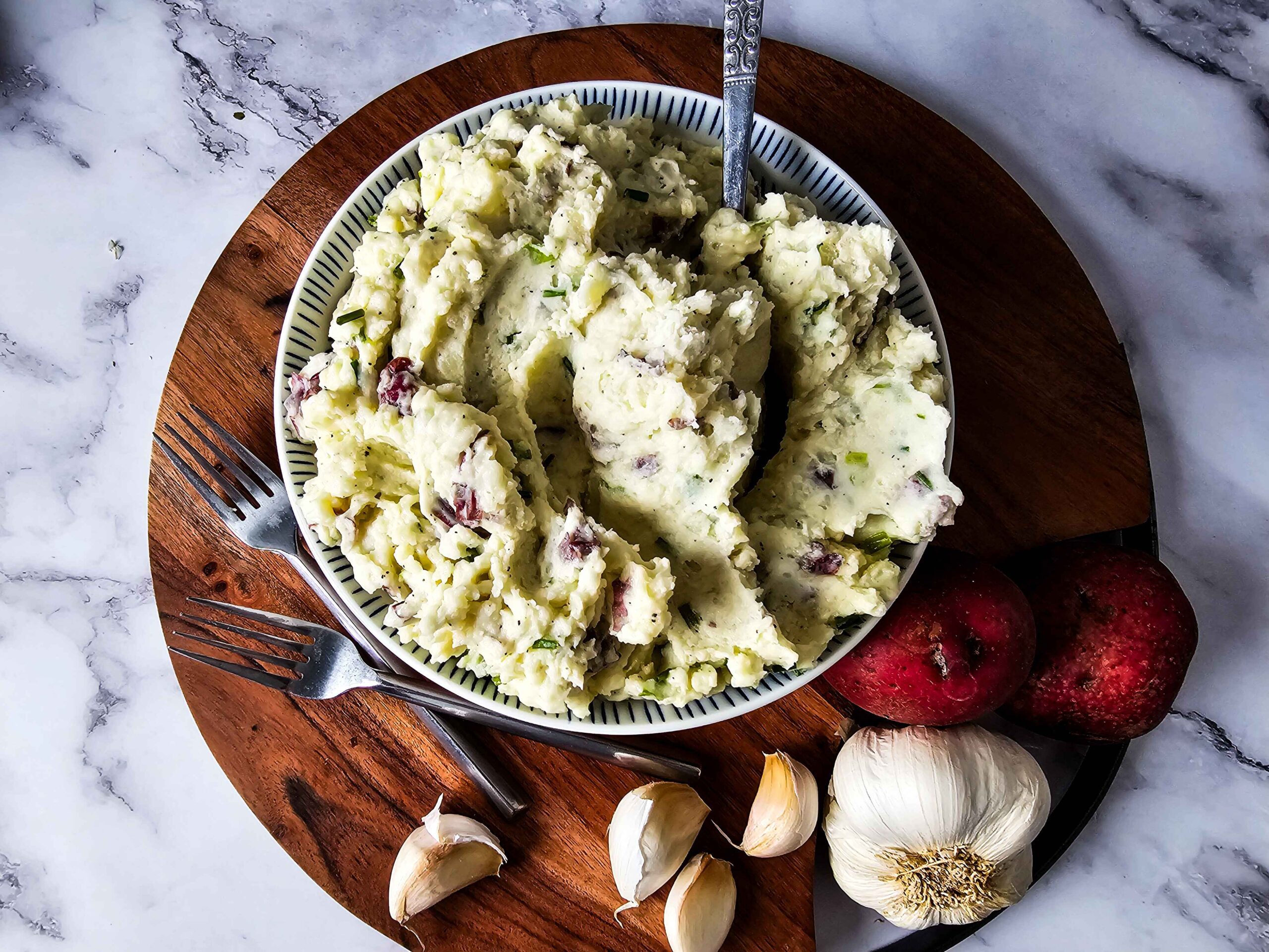 Garlic and Cream Cheese Easy Red Potato Mash