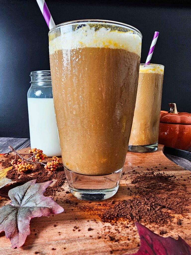 FROTHY STARBUCKS COPYCAT COLD BREW COFFEE DRINK