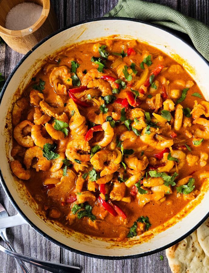 Easy Shrimp Curry in Creamy Coconut Sauce
