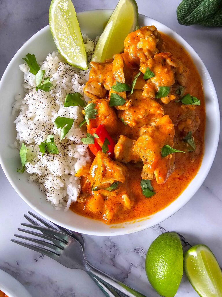 CHICKEN COCONUT CURRY