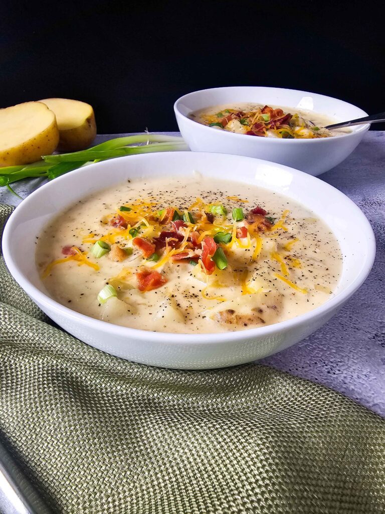 SMOKEY BACON CREAMY BAKED POTATO SOUP