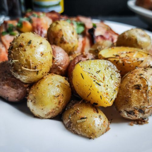 SET AS FEATURED IMAGE