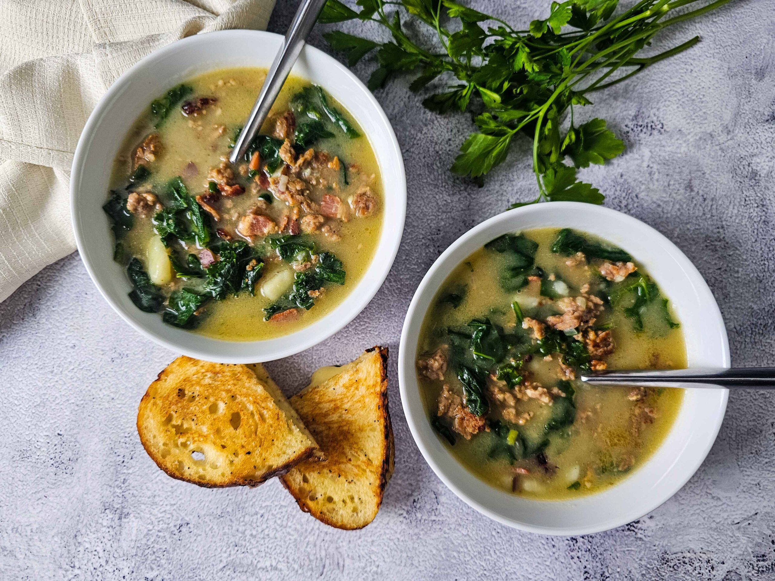 Creamy Tuscan Copycat Zuppa Toscana Soup