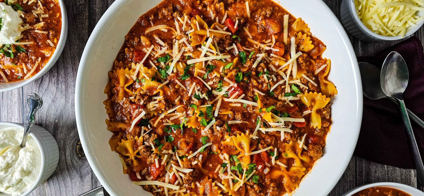 Cheesy One-Pot Lasagna Soup Magic