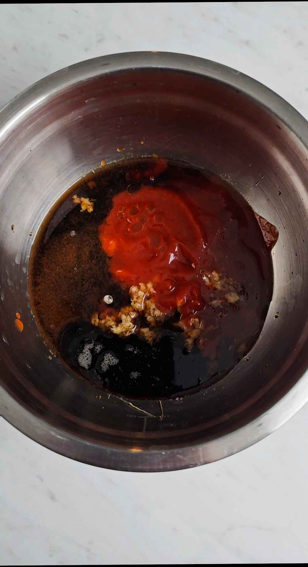 MIX THE SRIRACHA SAUCE TOGETHER